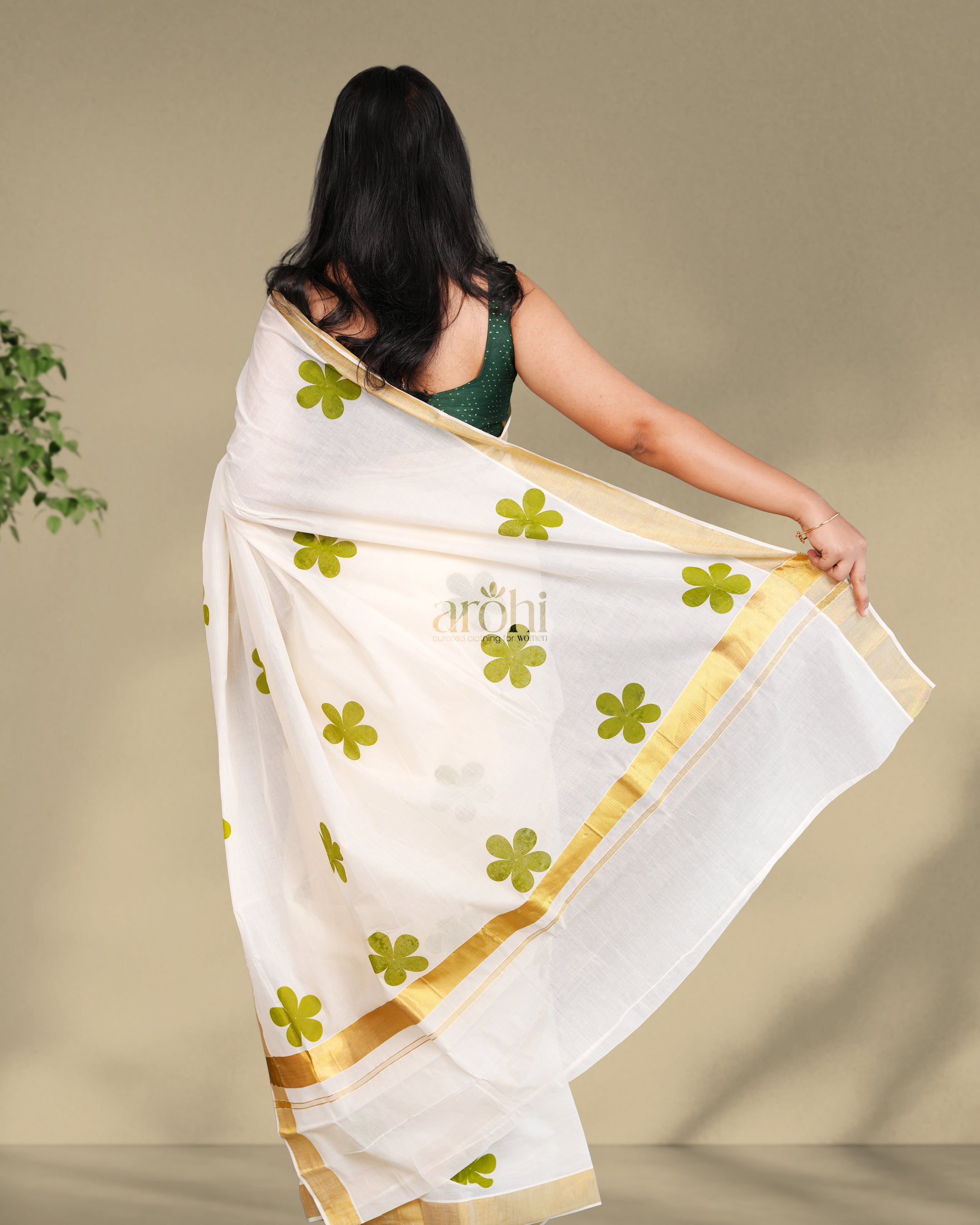 Poovu - Green