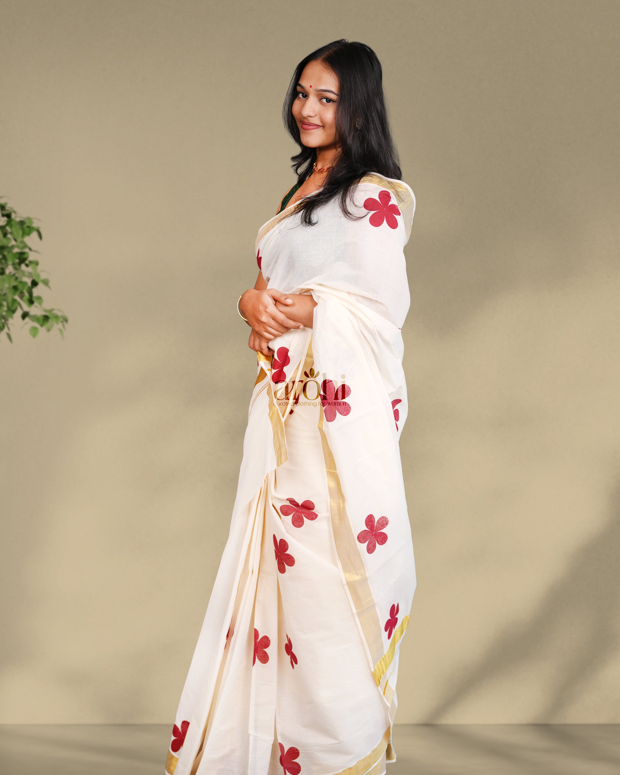 Poovu - Red